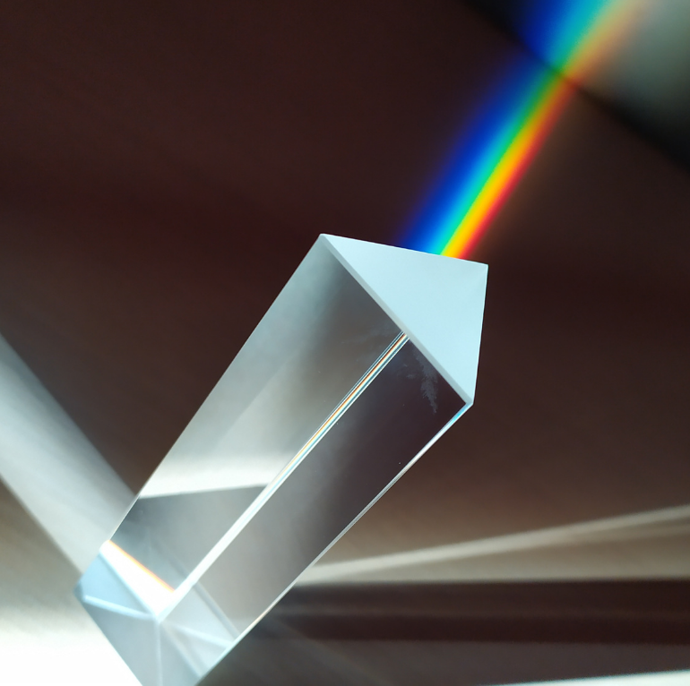 Spectrometers, CCD, ICCD, X-Ray camera, 3D confocal Raman microscopy